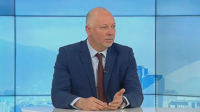 Росен Желязков закова ПП-ДБ, посочи задкулисните им игри