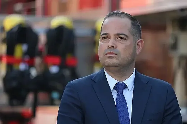 Радев превърна НСО в такси! Калин Стоянов спира безобразието