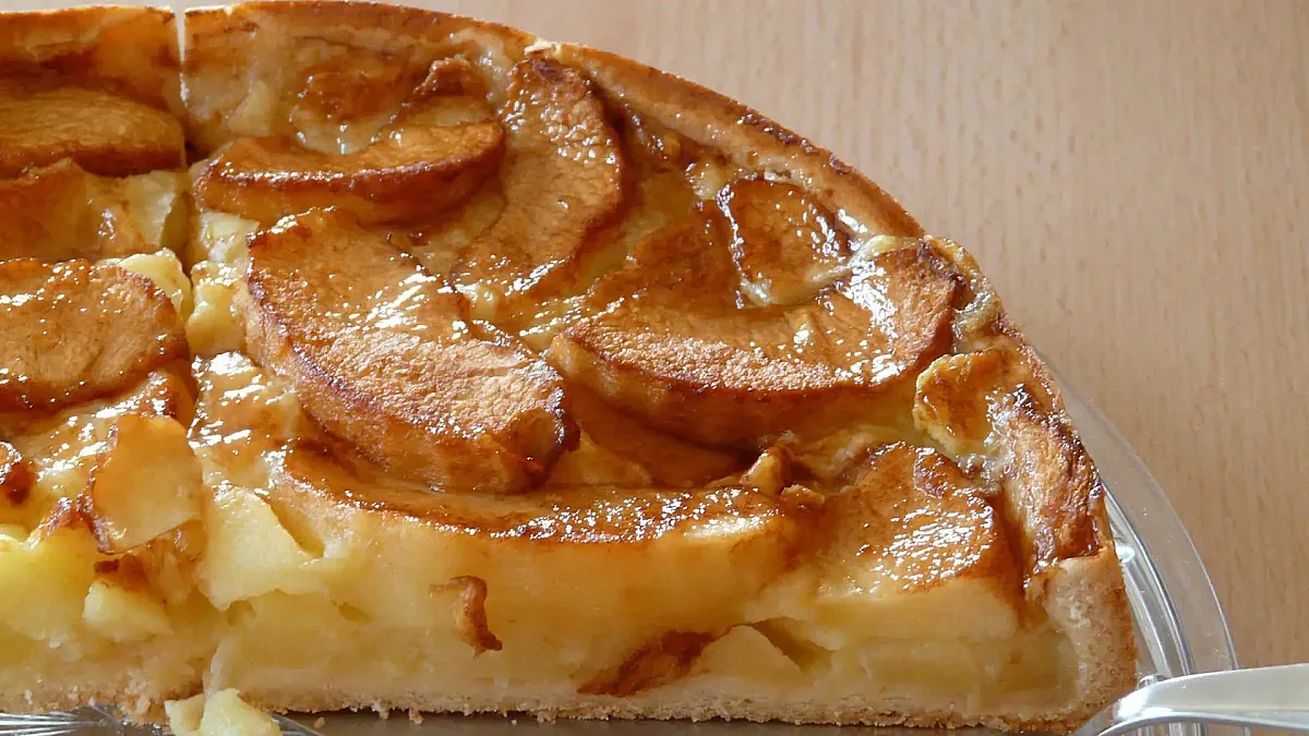 Сладкари споделиха перфектната рецепта за ябълков пай