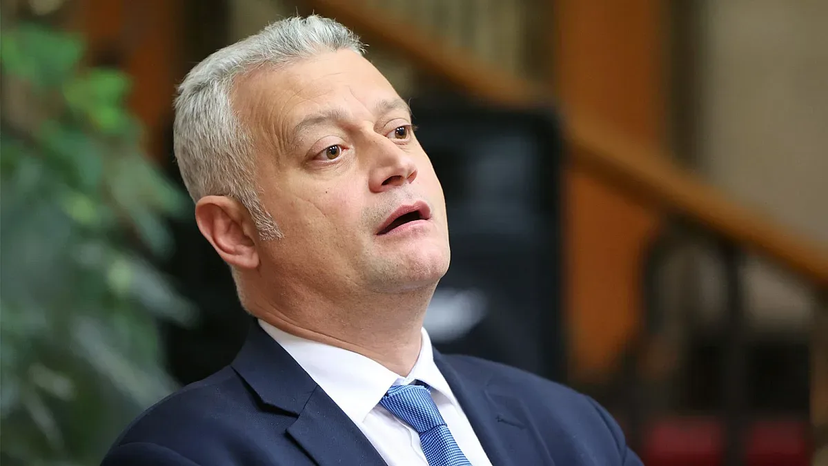 Изловиха ги! „Удобен“ съдия ще гледа делото срещу Петков и Божанов