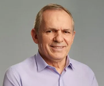 Депутатът със самолетите проговори. Истината за Кирил и Асен