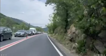 Чудо! 12 км тапа по пътя за Гърция! /ОБНОВЕНА/