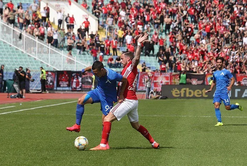 Вечното дерби ЦСКА-Левски. За кого е решаващ