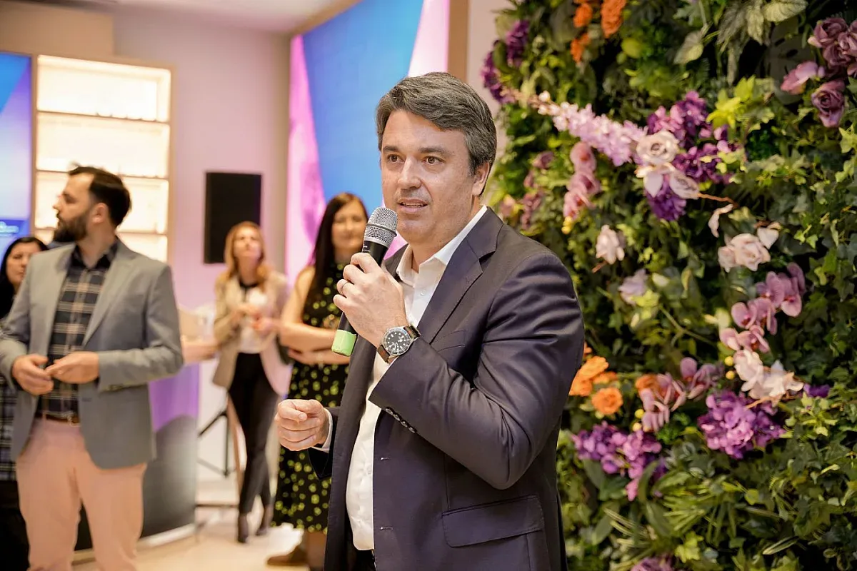 Филип Морис пусна у нас нови бездимни устройства и стартира мащабна програма за рециклиране