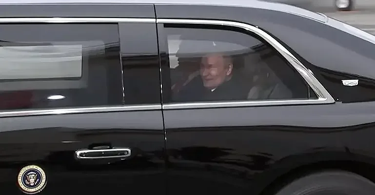 Тръмп качи Путин в "Звяра". Какъв знак е това?