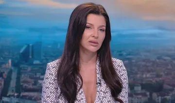 Фолк дивата Дебора с изповед след като я хванаха да кара пила