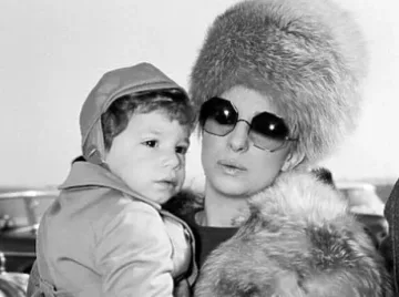 Тя е на 82! Удари абсолютен рекорд в музиката