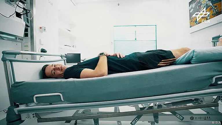 18 000 евро заплата, за да спиш и лежиш. Ето къде