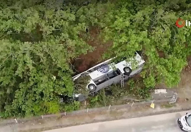 Смразяващи подробности за автобуса с българи, който се обърна в Турция