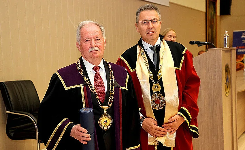 МГУ “Св. Иван Рилски” удостои проф. Цоло Вутов с “Доктор хонорис кауза”