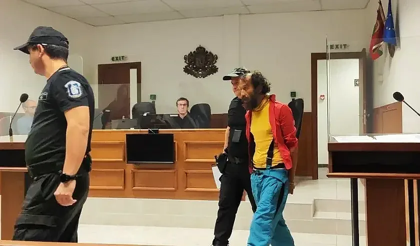 Пуснаха на свобода обвиняемия за поругаването на гроба на патриарха