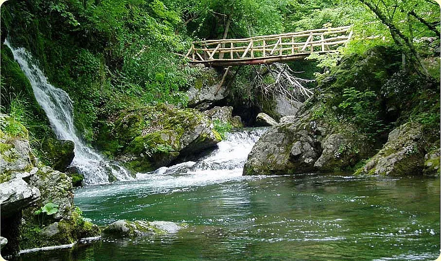 Перлата на Стара планина. Река дава старт на зашеметяващи водопади