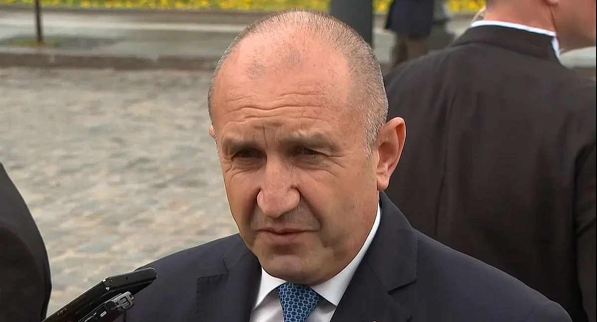 Радев кани Главчев да обсъждат министри, не ще Даниел Митов