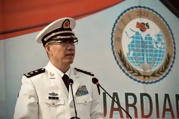 Китай поиска военни връзки със САЩ