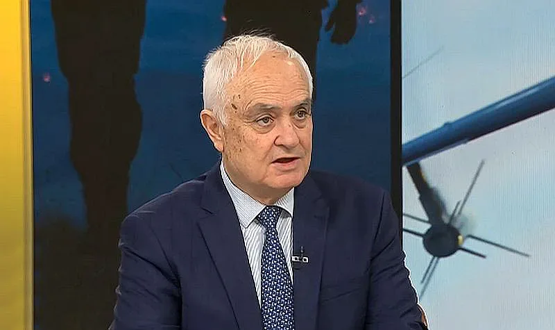 Парламентът с важно решение! Войници и офицери ликуват