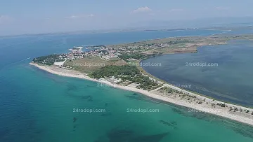 Санитарна бомба цъка на любим гръцки плаж