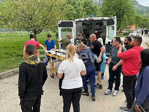 Борят се за живота на простреляното дете