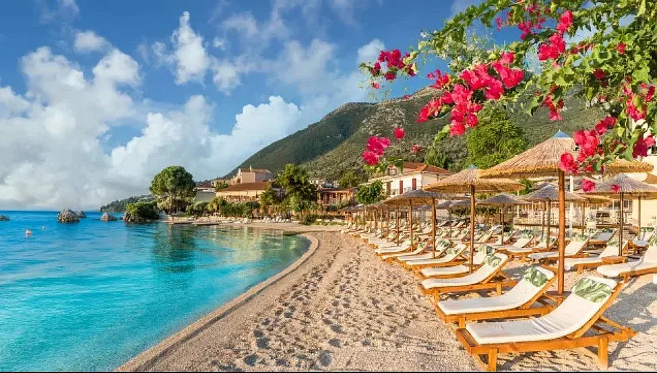 Обрат на гръцките плажове! Най-голямото удобство изчезва