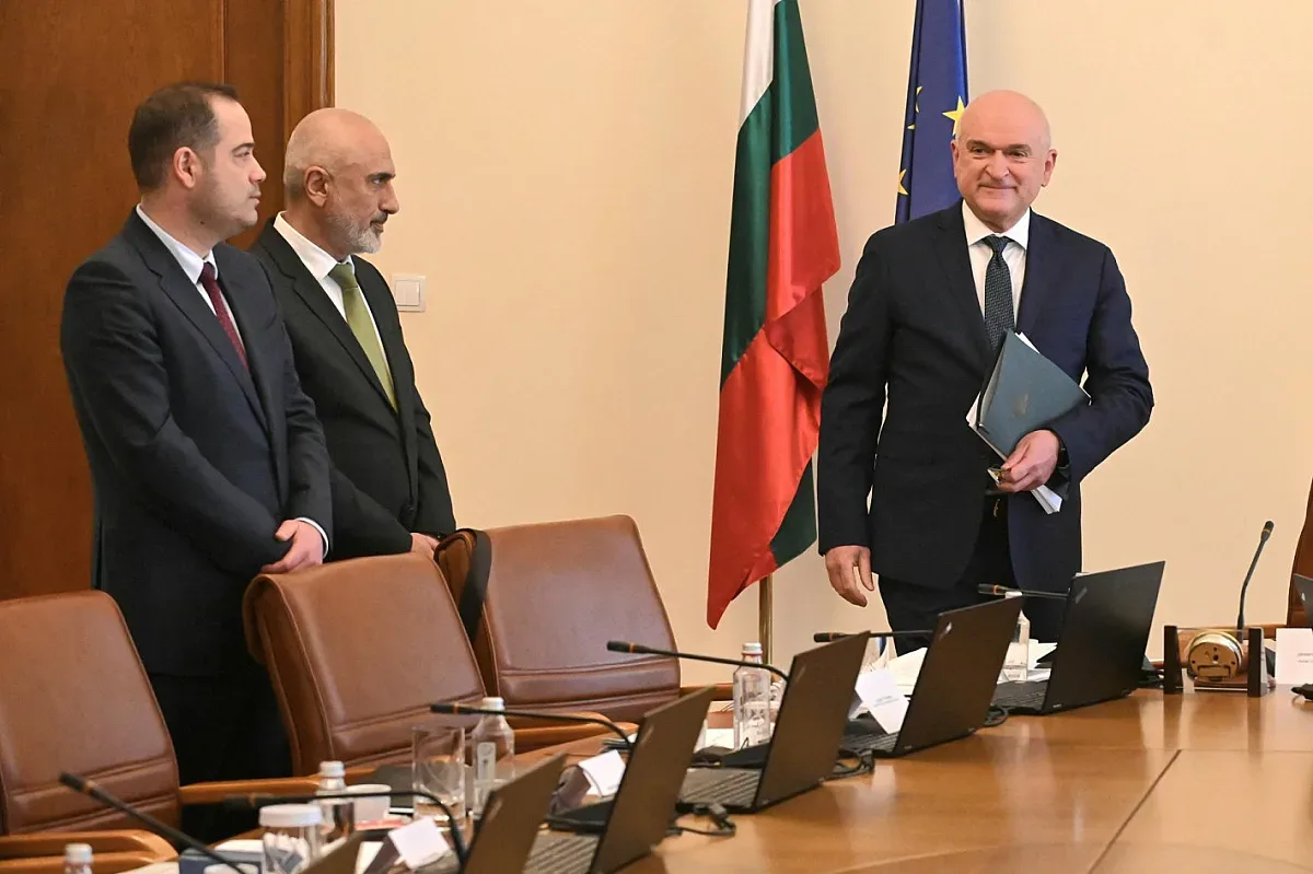 Рокади по върха на държавата. Главчев реши