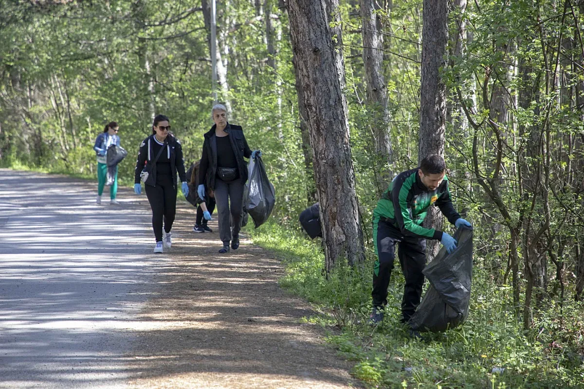 За втора поредна година старозагорци се включиха в инициативата „Заедно за една по-чиста Стара Загора“