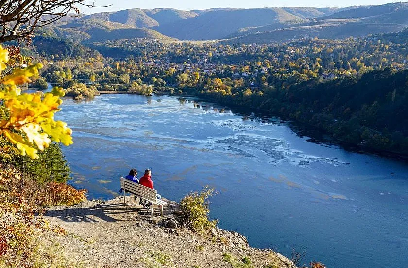 Идея за разходка! Приказно езеро в близост до София