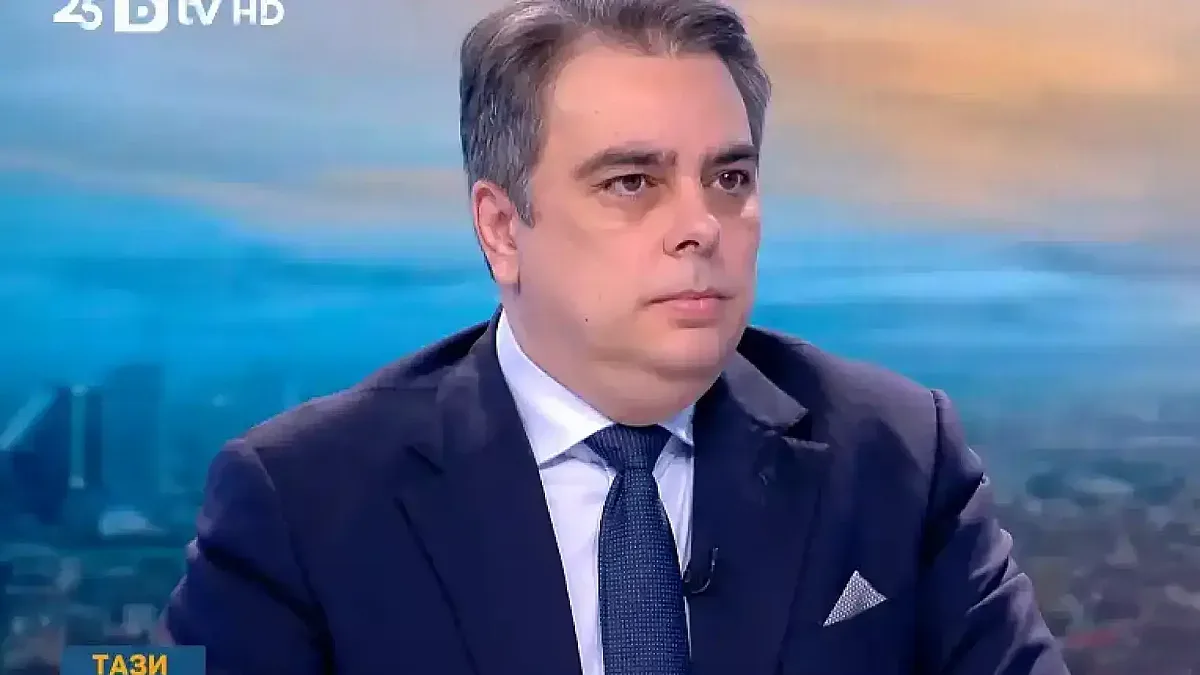 Асен Василев обяви къде отиват Кирил Петков, Миро, Лена и Хазарта