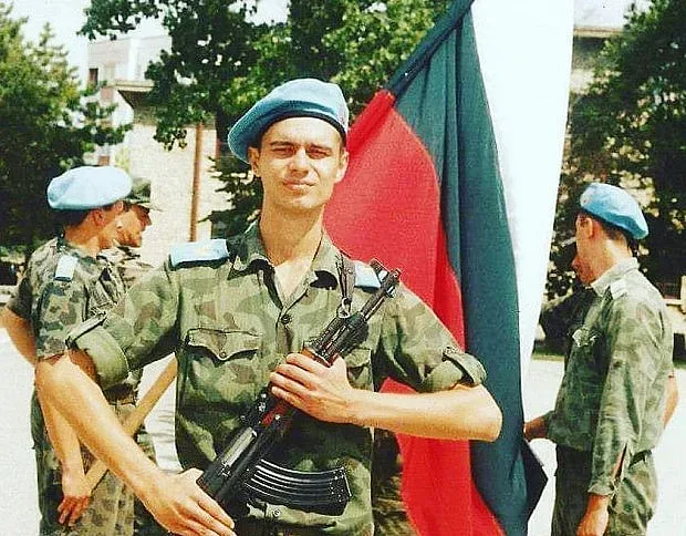 Познахте ли го? Днес е скандален политик
