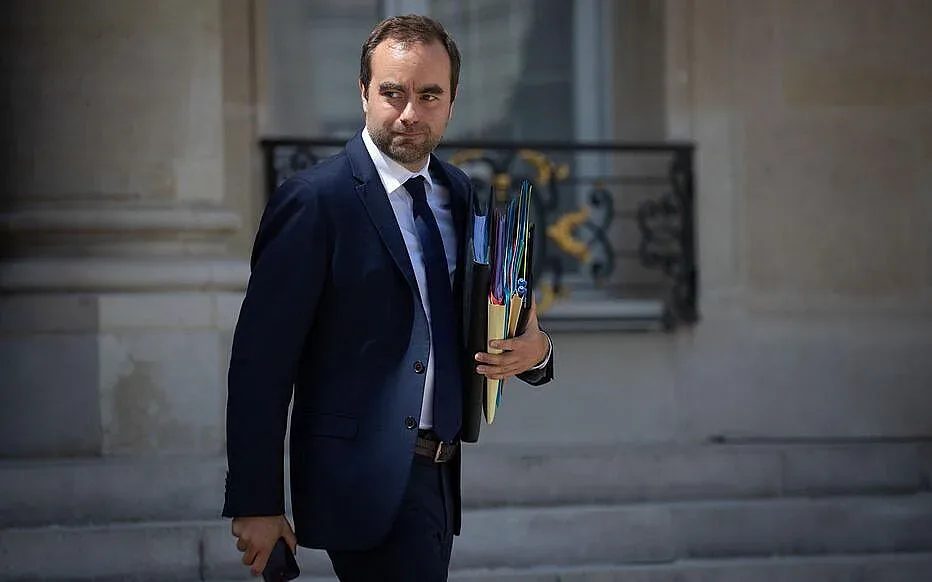 Франция обяви ключова помощ за Украйна, подсилва армията на Киев