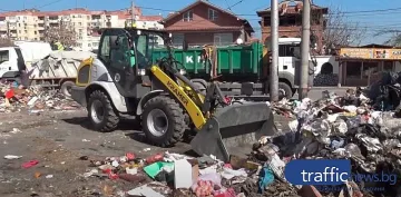 Пролетно почистване в "Столипиново". Местните със своя версия за мръсотията