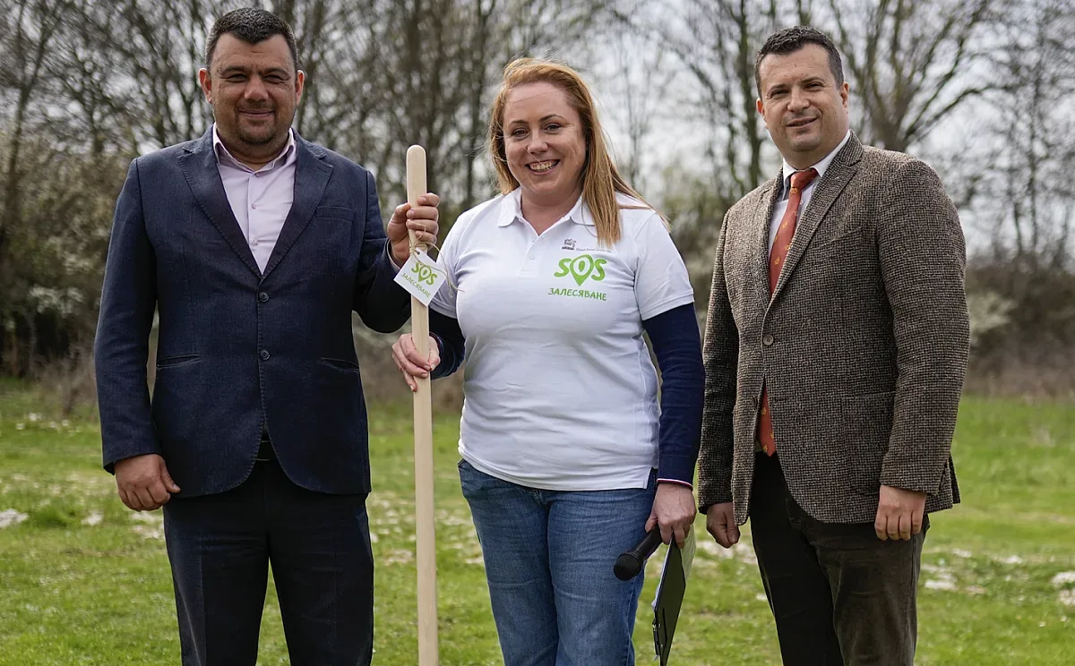 Нестле и Община Стамболово залесиха 31 декара пожароустойчиви дървесни видове