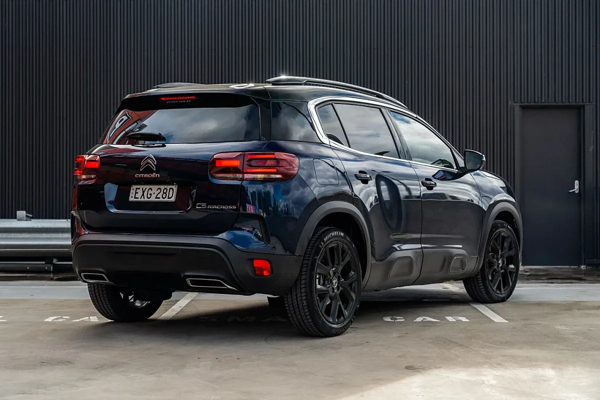 Руснаците шокираха френски гигант, правят техни коли с китайски части