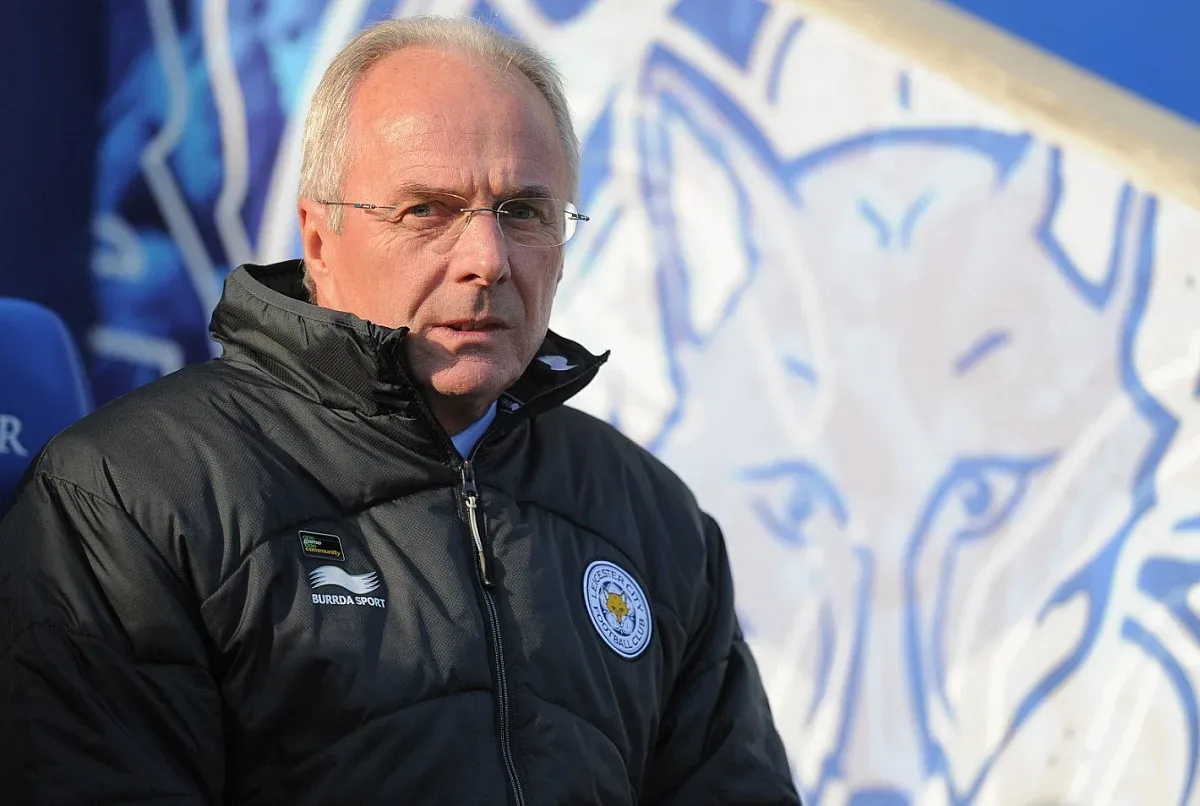 Кръщават трибуна на болен легендарен треньор