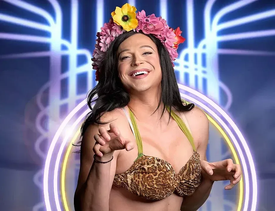 Фурор! Зомбори закопа всички в "Капките"