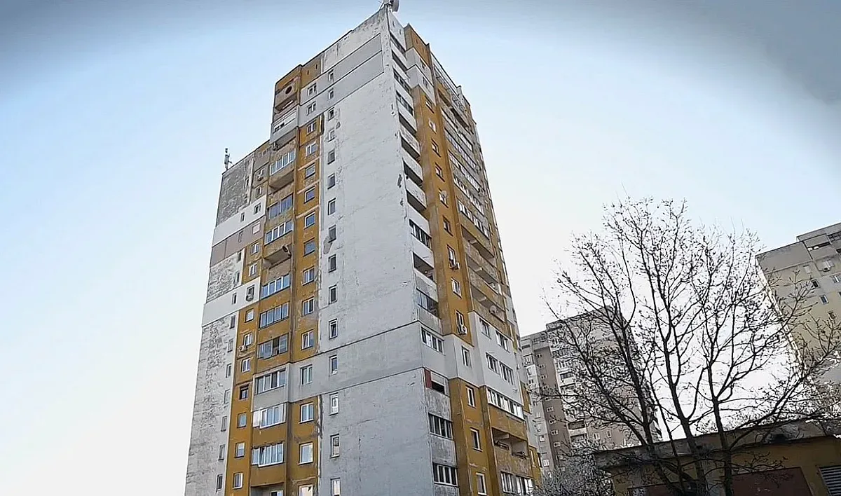 Мъж безчинства и тормози цял жилищен блок в София