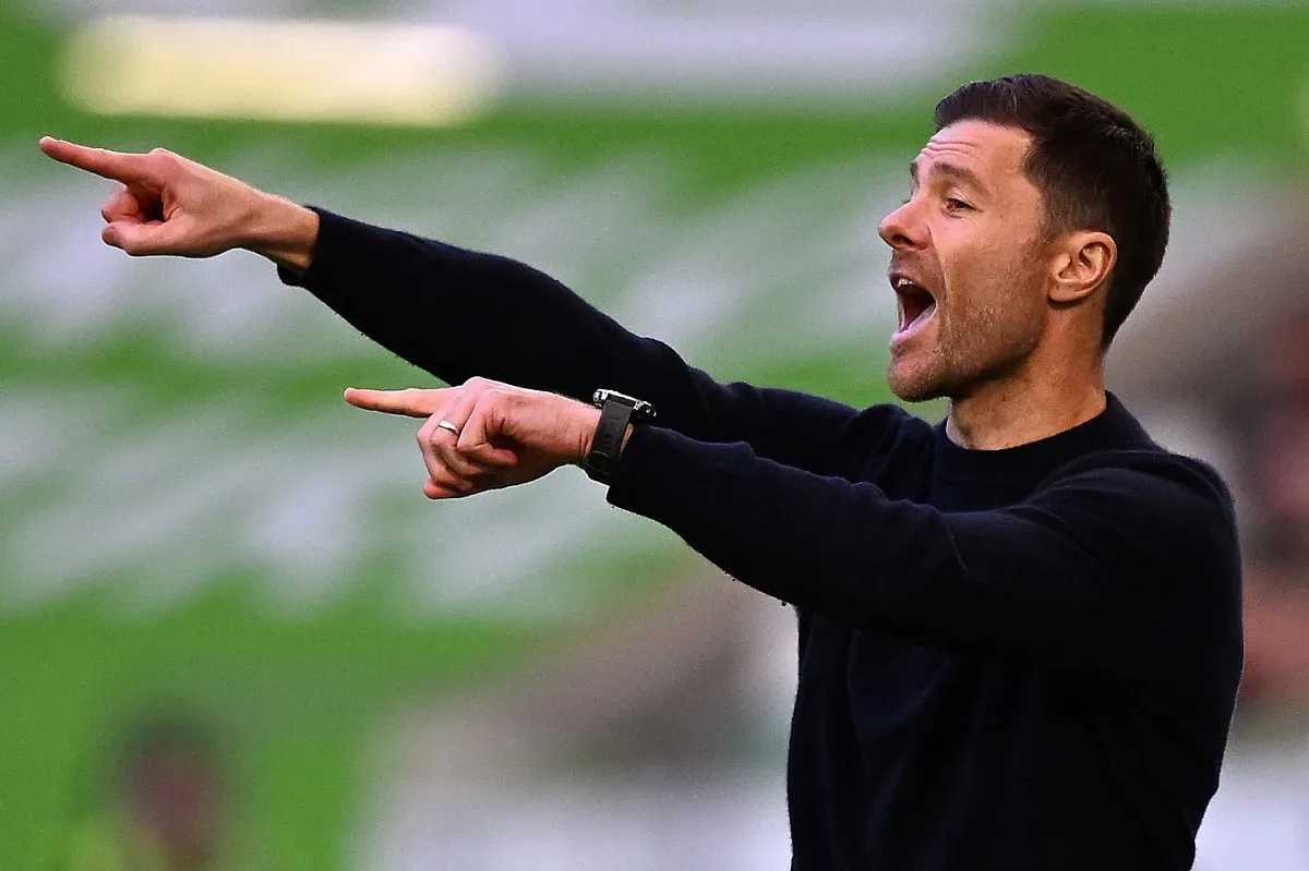 Войната за Алонсо. Какво обявиха от Байерн