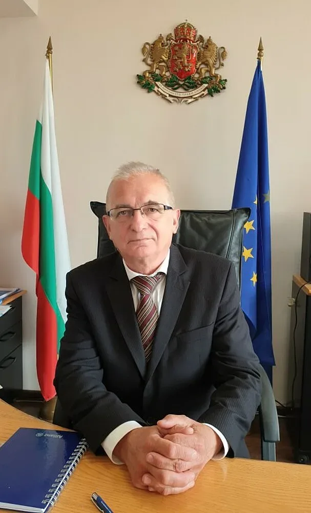 Бранд Кюстендил! Туристическо училище в града