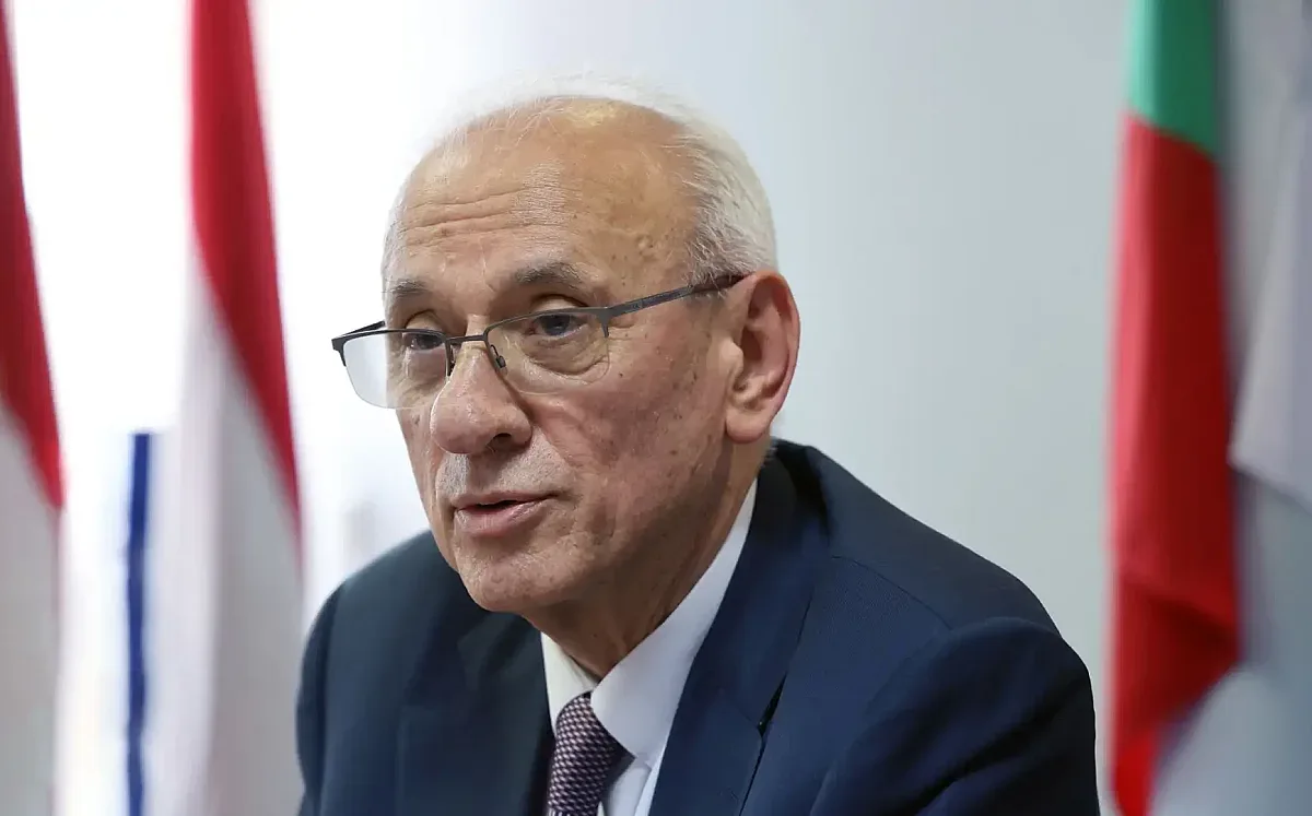 Министър Силви Кирилов: Потребителската такса няма да се увеличава