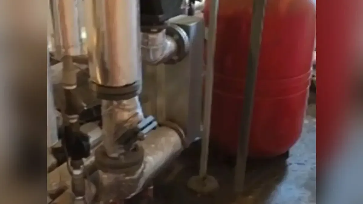 Жители на столичен квартал се свариха заради парно посред лято