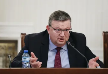 Изненада от Цацаров! Поиска да говори пред ВСС за Нотариуса