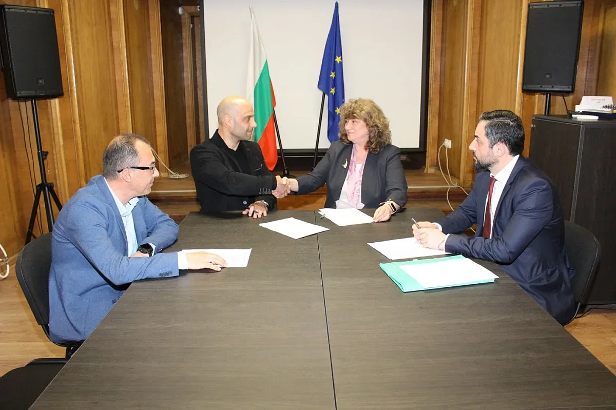 КЗП и Алианс за технологична индустрия със споразумение за индексациите в договорите на потребителите