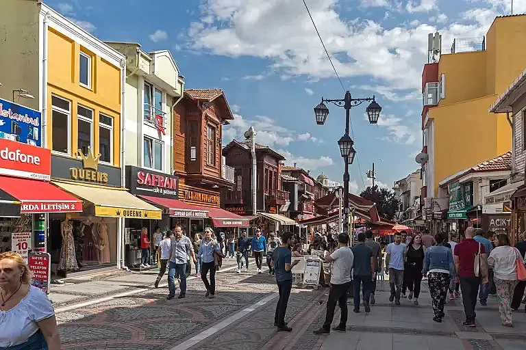Новата имотна лудост! Българите купуват здраво