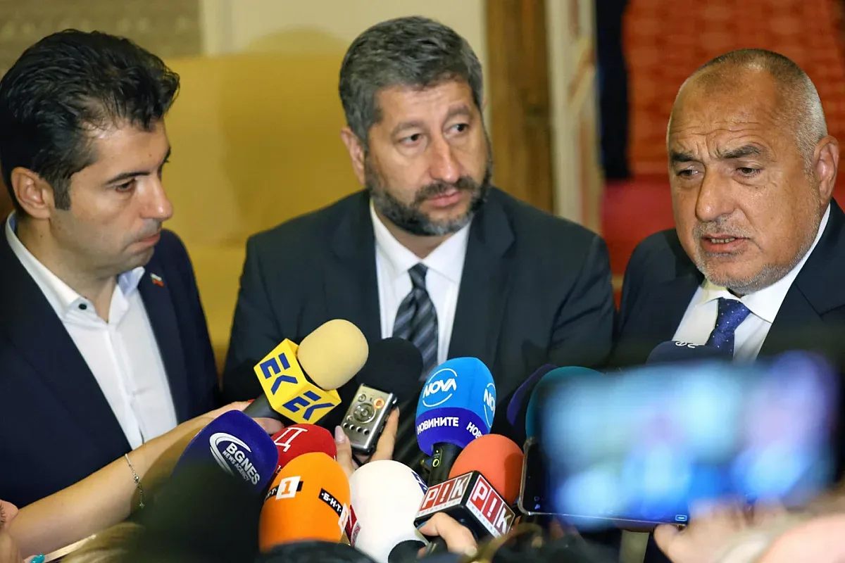 Борисов влезе в преговорите за ротацията, раздават министерства