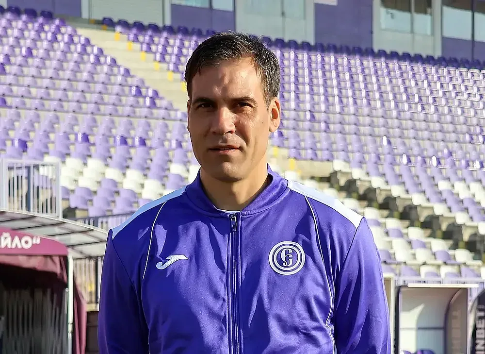 Отбор от Втора лига остана без треньор