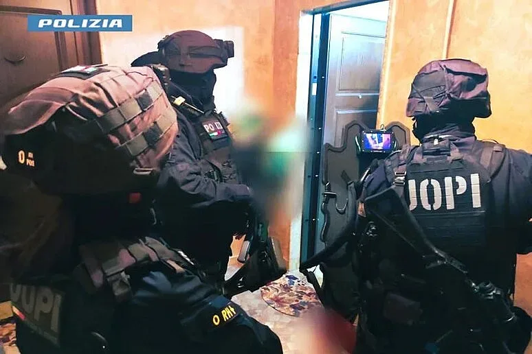 Мощен удар по сицилианската мафия, десетки са арестувани