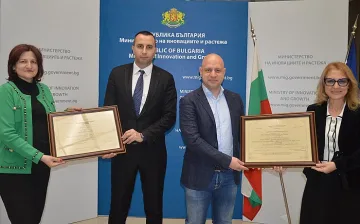 Огромни инвестиции в два завода. Шумен и Плевен ликуват