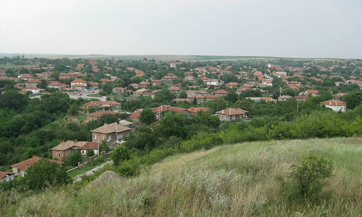 Три мита за града с най-странното име у нас