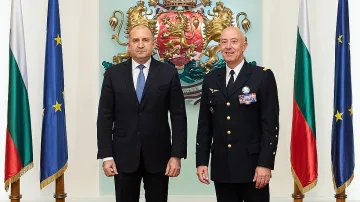 Ключова среща на Радев с Филип Лавин. Решението