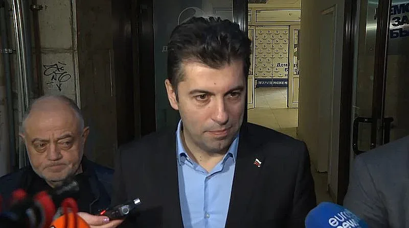 Кирил Петков обяви кой ще преговаря с Борисов