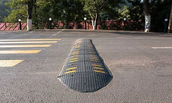 Революция на пътя! Край на "легналите полицаи"