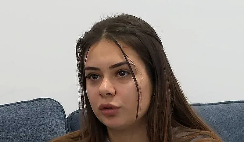 Летят тежки заплахи към инфлуенсърка и детето й